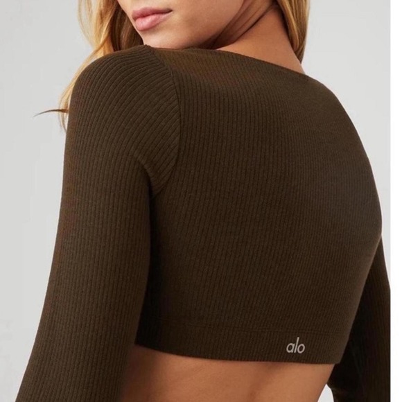 Alo Yoga Ribbed Long Sleeve Crop Top Brown V Neck Size M - Picture 2 of 8
